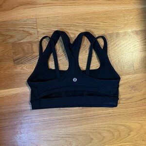 Black Lululemon sports bra